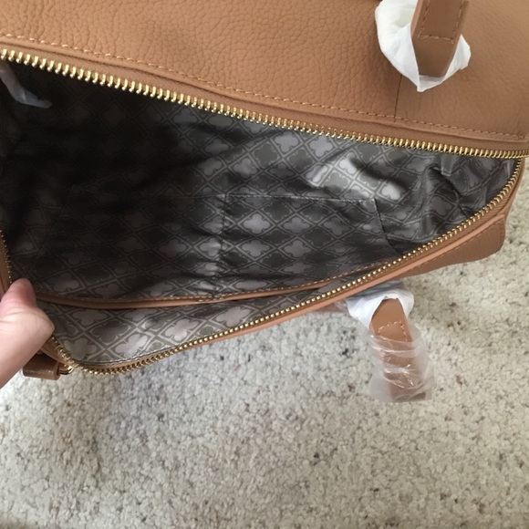 Liz Claiborne Heritage Leather Handbag - Picture 5 of 5